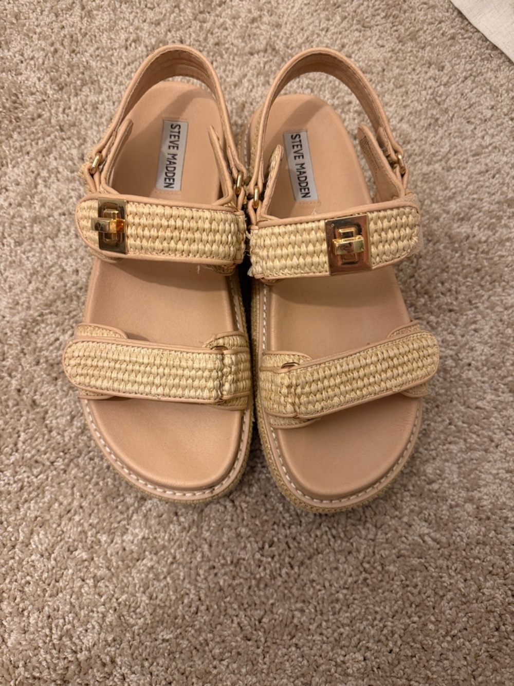Steve Madden Size 10 Natural Raffia Strap Sandals with Gold Buckles